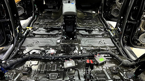 Штатная шумоизоляция пола Танк 300