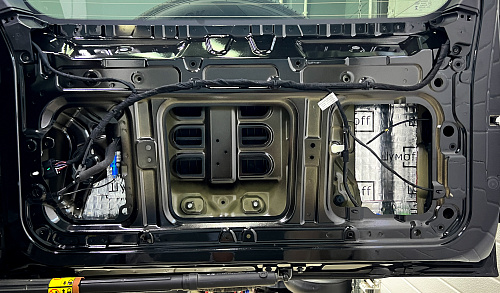 Виброизоляция дверей Танк 300